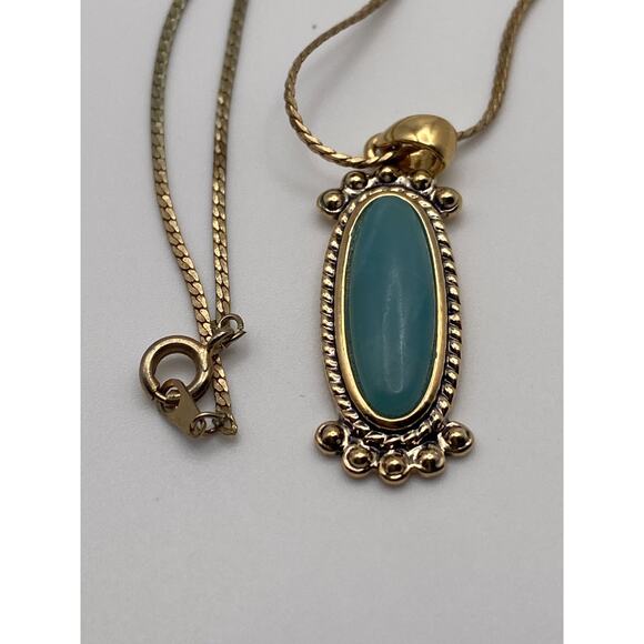 Vintage Premier Designs Oval Blue Stone Gold Tone Pendant Necklace 16 in - Picture 9 of 10